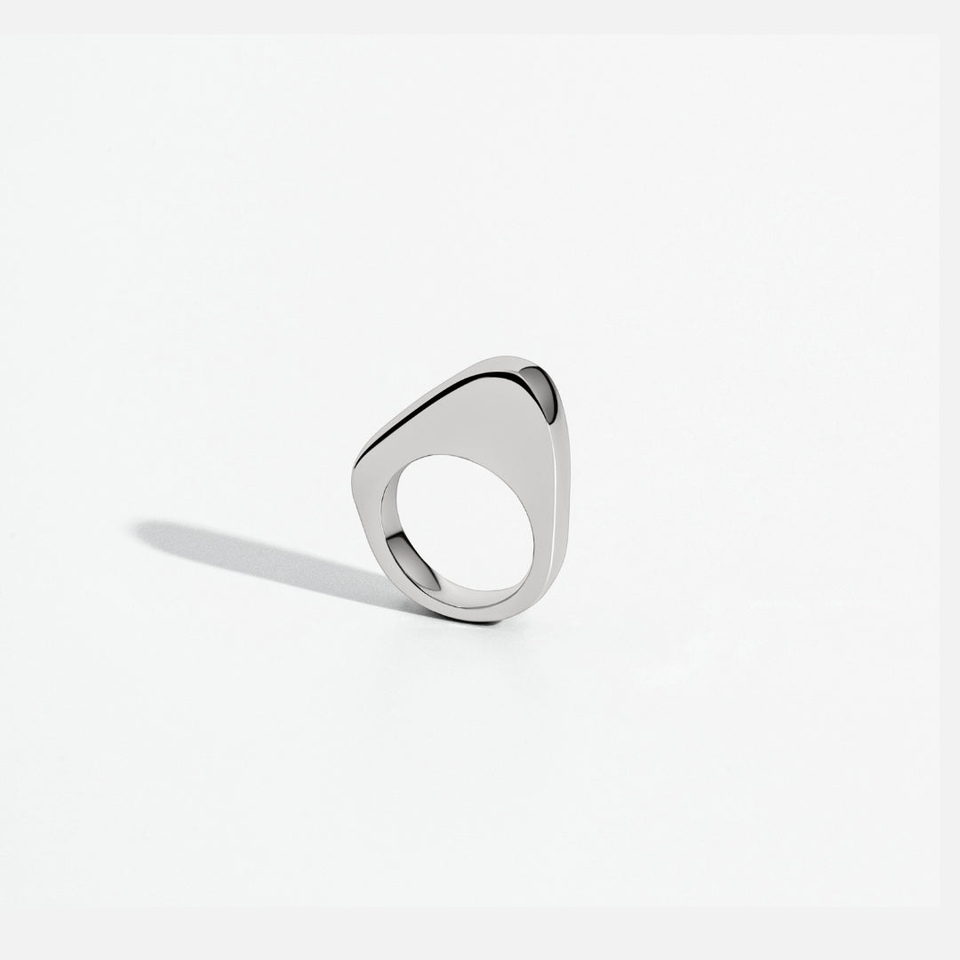 Luna Asymmetric Ring
